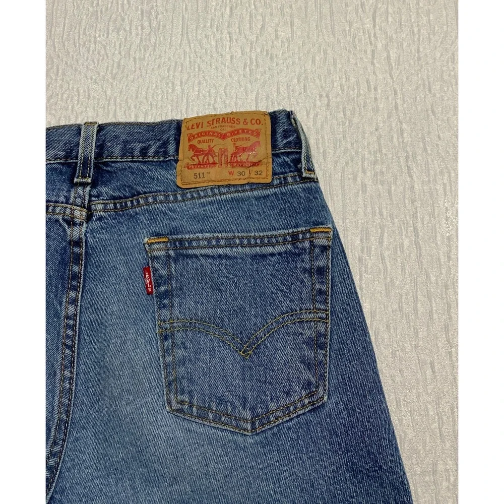 Levis 511 Distressed Jeans Mens 30×32 Blue Slim‎ Skater Whiskers Ripped Knee